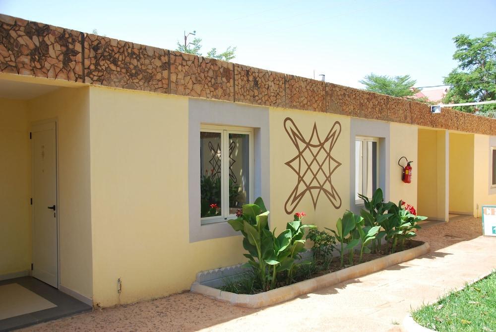 Terminus Hotel Niamey Exterior foto